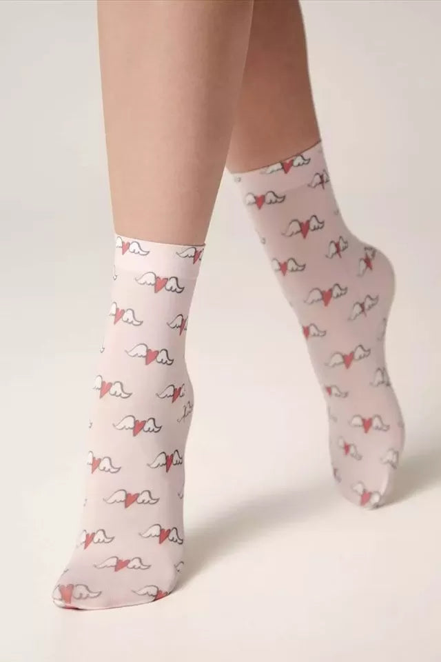 Șosete haioase cu model flying hearts, Conte Fantasy 752